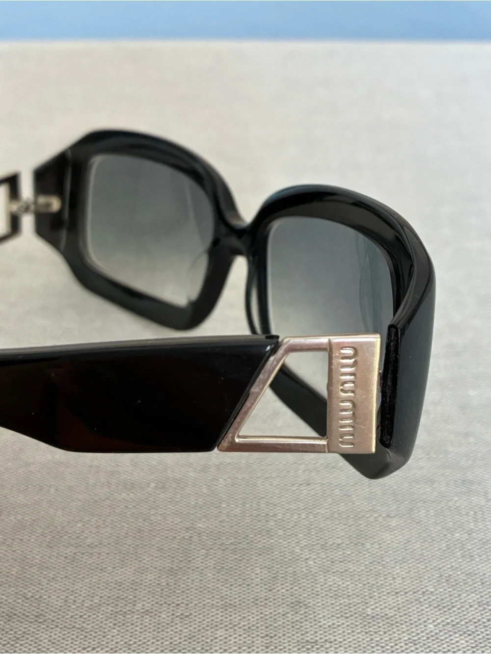 Miu Miu elegant miu